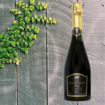 Hujber extra dry Irsai Olivér pezsgő